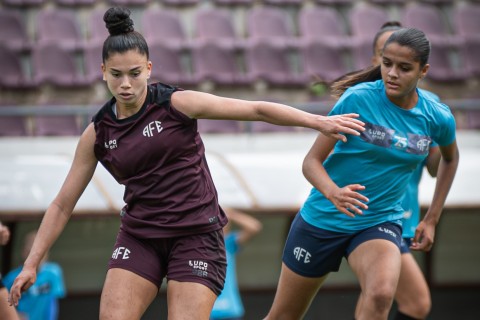 Guerreiras Grenás realizaram atividade integrada com a categoria Sub-17!